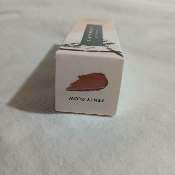 Fenty Beauty by Rihanna Gloss Bomb Lip Luminizer Fenty Glow 0.3 oz NIB - Picture 3 of 10